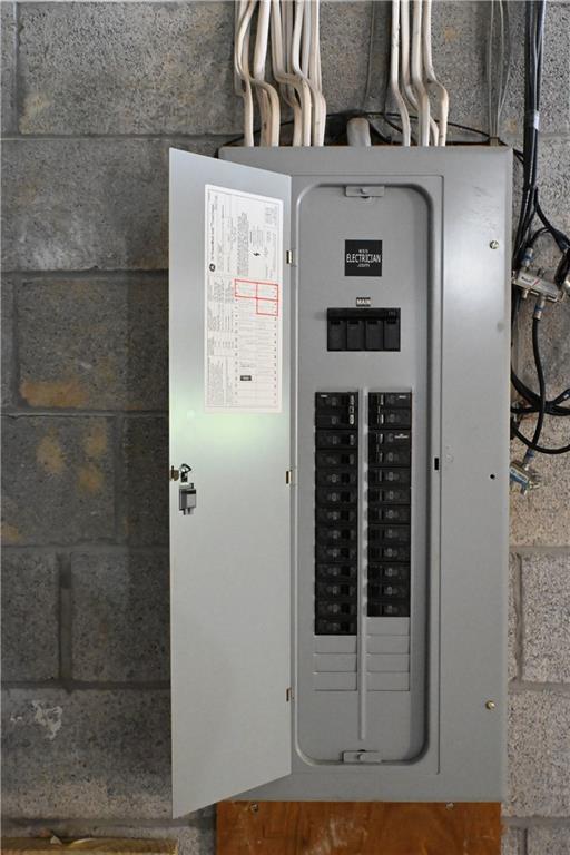 124 Valleycrest Drive Cecil, PA 15321 - Photo 28 of 38 a view of a entryway