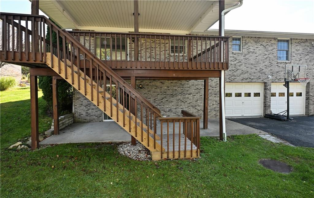124 Valleycrest Drive Cecil, PA 15321 - Photo 34 of 38 a view of entryway with wooden stairs