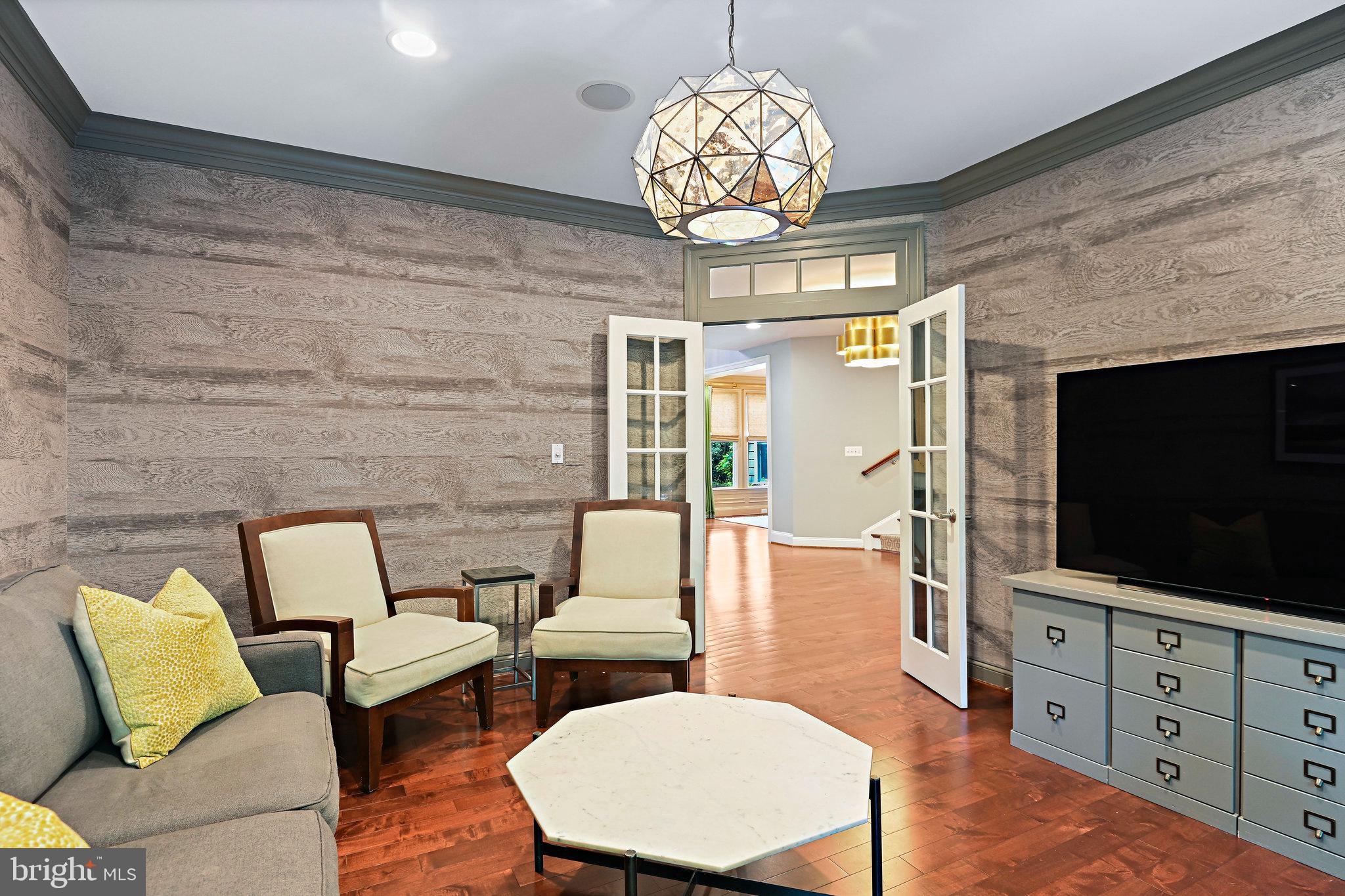 409 Blair Road Northwest Vienna, VA 22180 - Photo 25 of 75