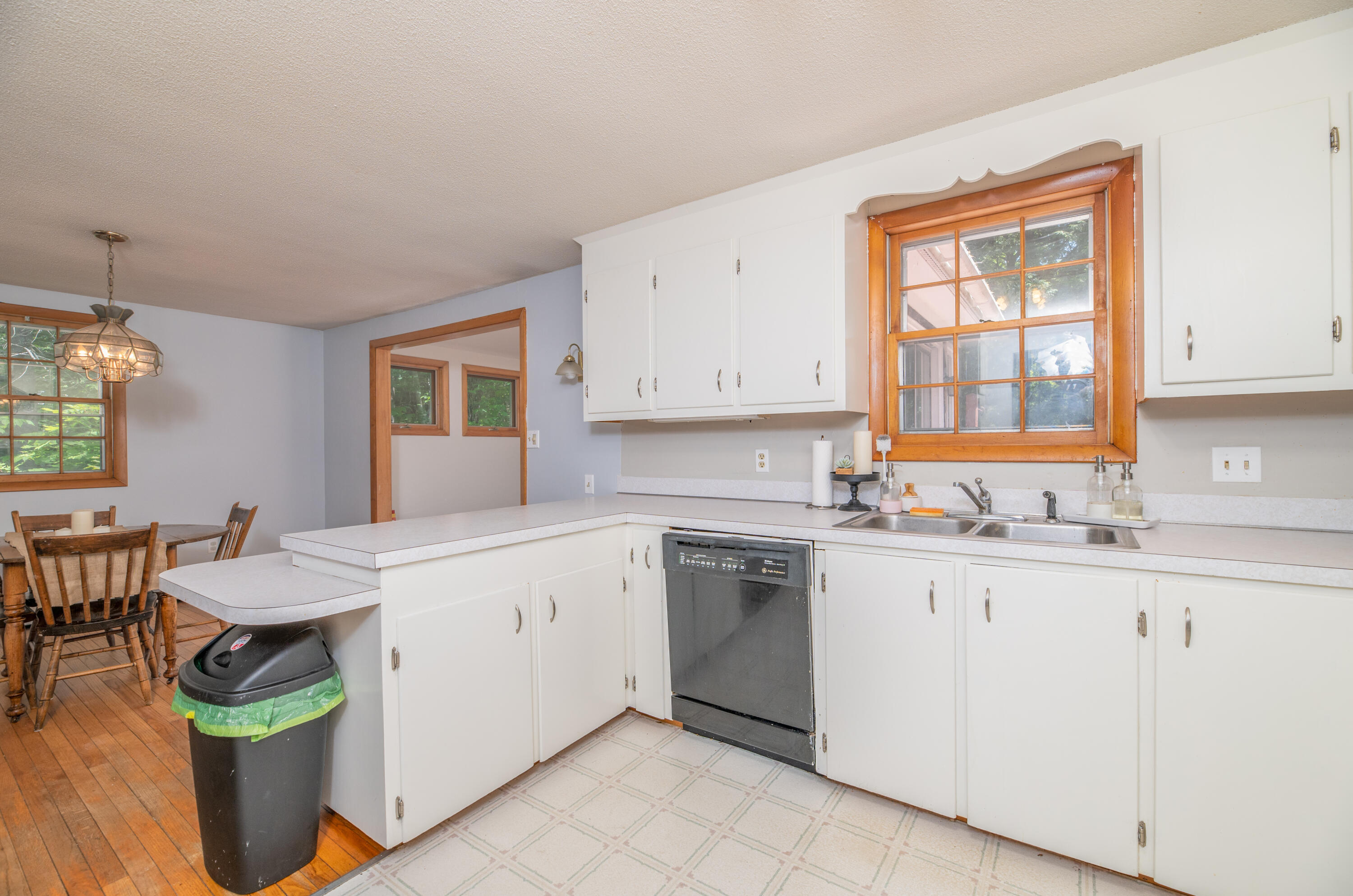 35 Sylvan Way Manchester, ME 04351 - Photo 16 of 40 Interior21