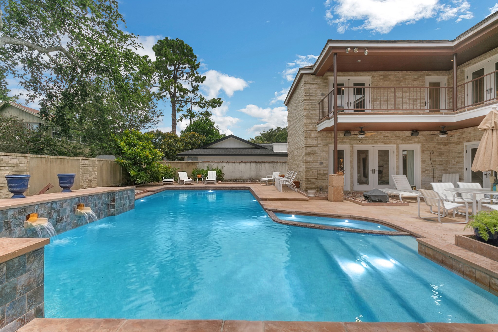 18506 Upper Bay Road Houston, TX 77058 - Photo 7 of 50 Large heated Pool w spa