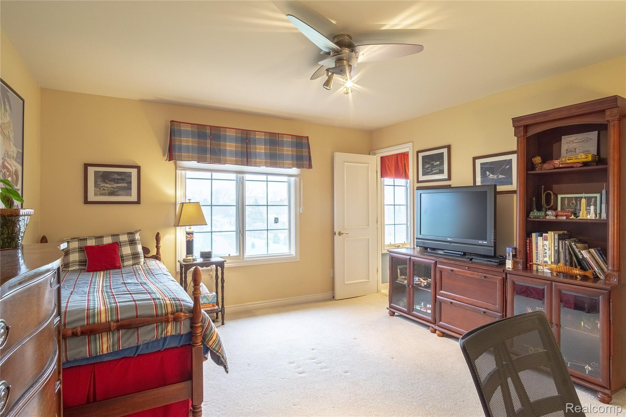 2664 Murfield Court Rochester, MI 48306 - Photo 67 of 99 Interiors (49 of 89).jpg