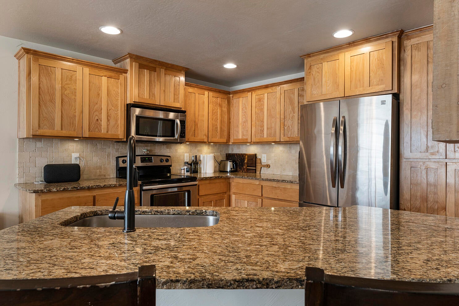 631 Nottingham Terrace Eagle Point, OR 97524 - Photo 5 of 27 6