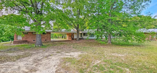 $550,000 | 6667 Star Landing Road, Lake Cormorant, MS 38641