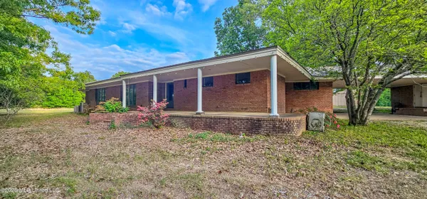 $550,000 | 6667 Star Landing Road, Lake Cormorant, MS 38641