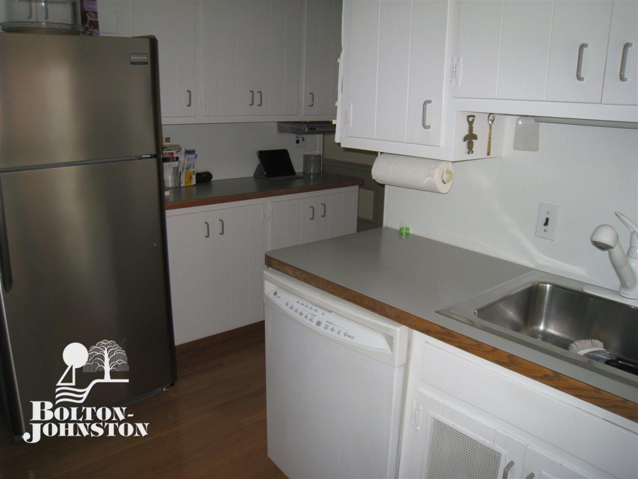 695 Lincoln Road Grosse Pointe, MI 48230 - Photo 7 of 26 Kitchen