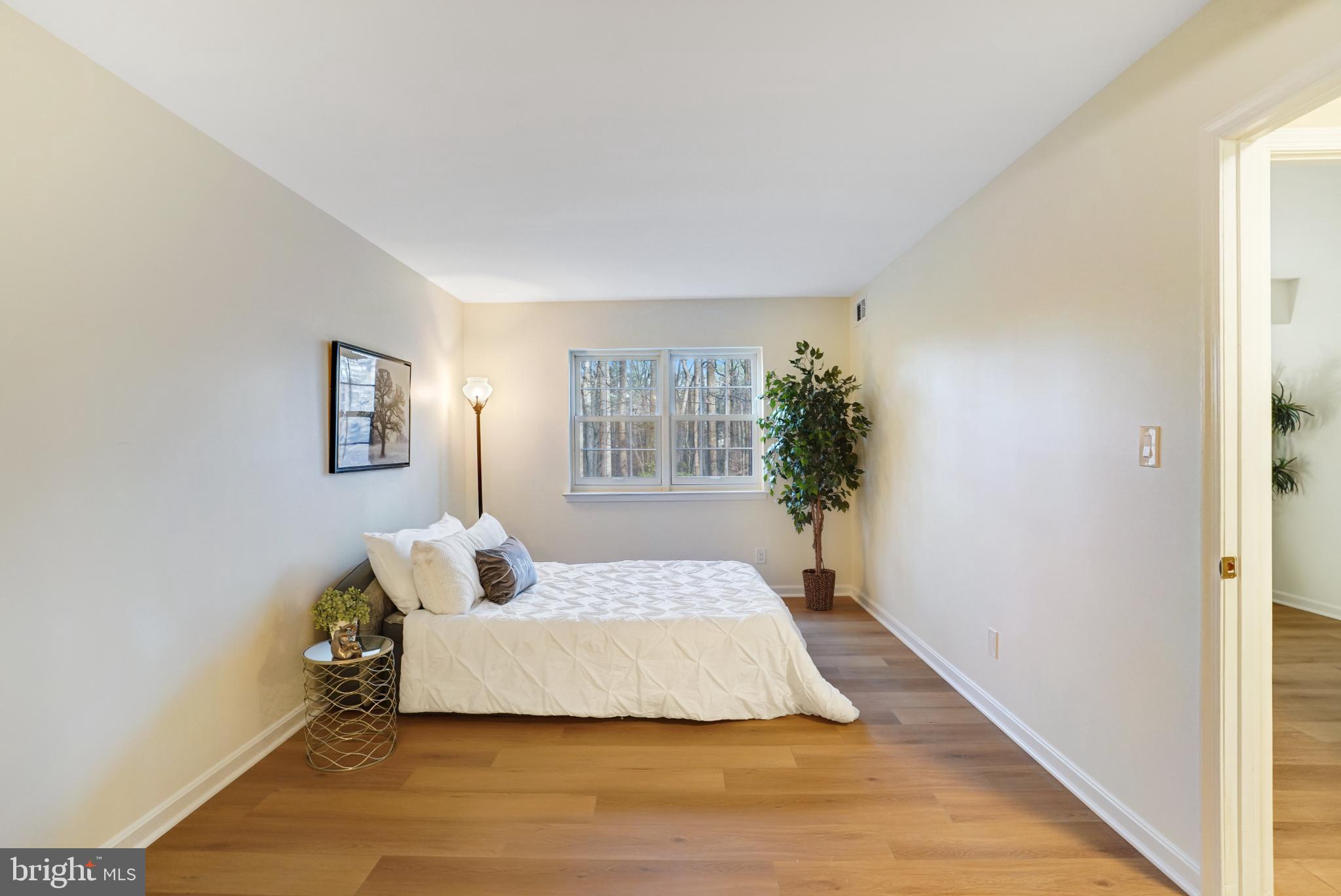 5825 Cove Landing Road, Unit 101 Burke, VA 22015 - Photo 19 of 30