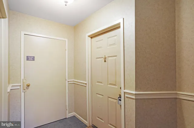 $415,000 | 5825 Cove Landing Road, Unit 101, Burke, VA 22015