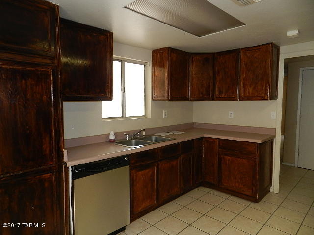 4575 West Irvington Road Tucson, AZ 85746 - Photo 9 of 25 Gallery Image 9