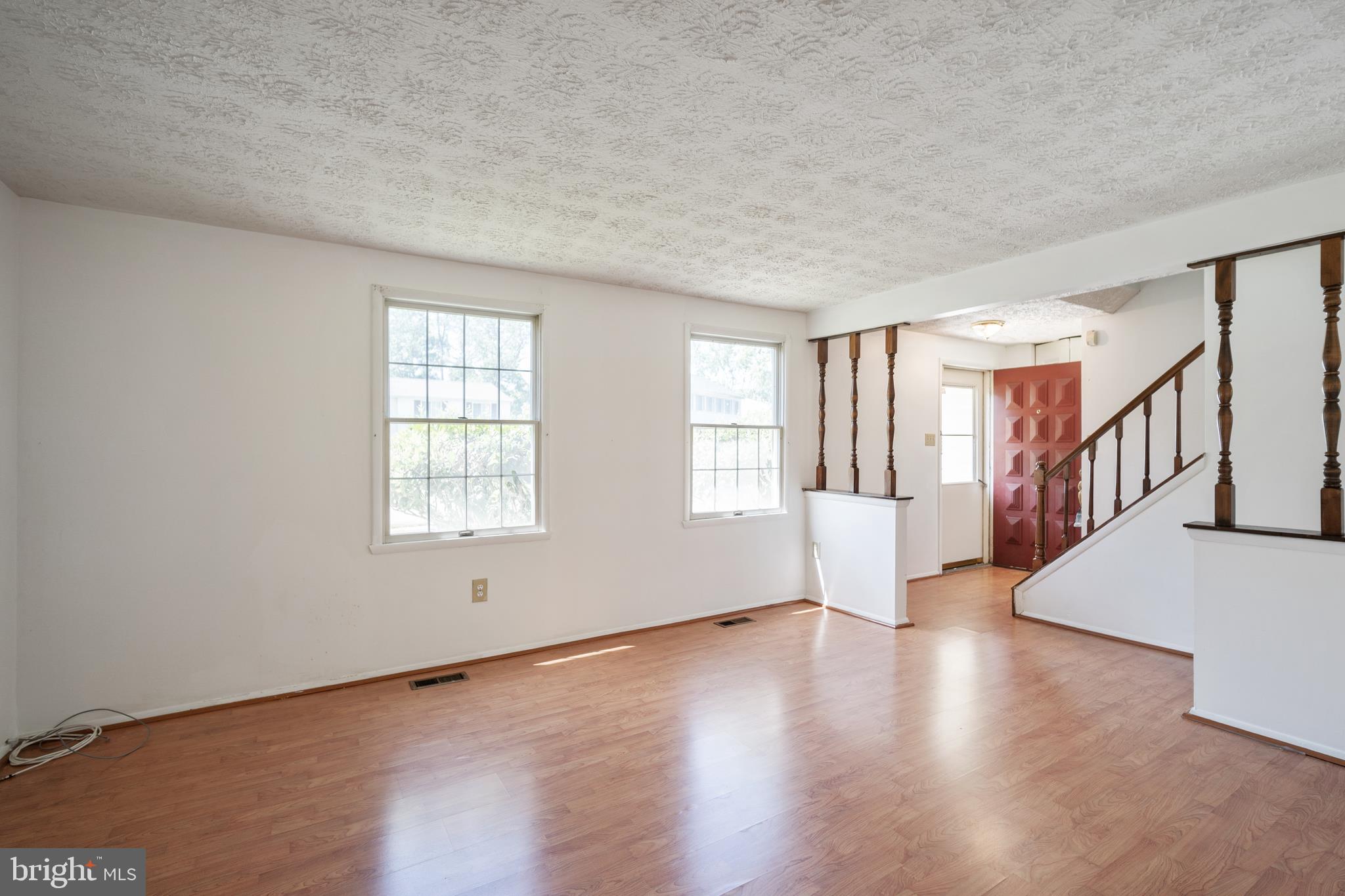9120 Briarchip Street Laurel, MD 20708 - Photo 12 of 43 living room