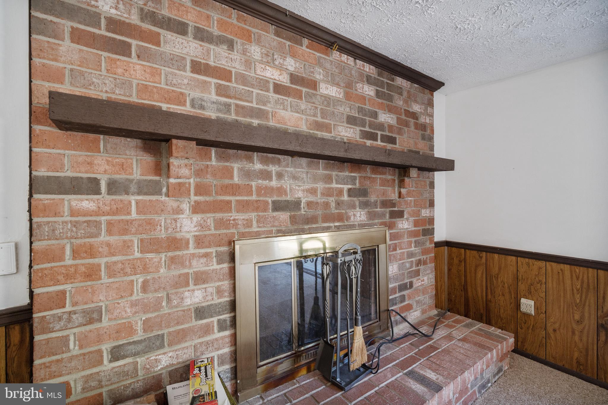 9120 Briarchip Street Laurel, MD 20708 - Photo 25 of 43 fireplace