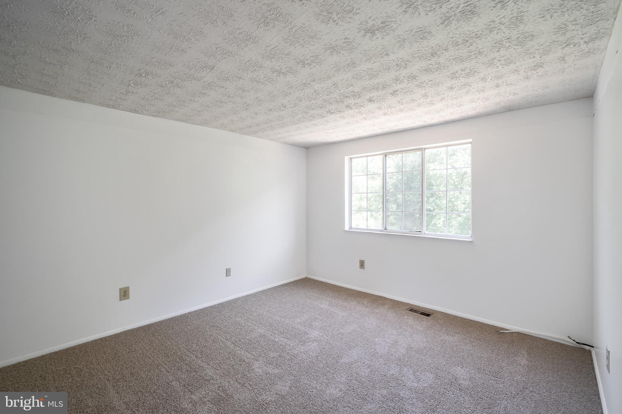 9120 Briarchip Street Laurel, MD 20708 - Photo 28 of 43 master bedroom