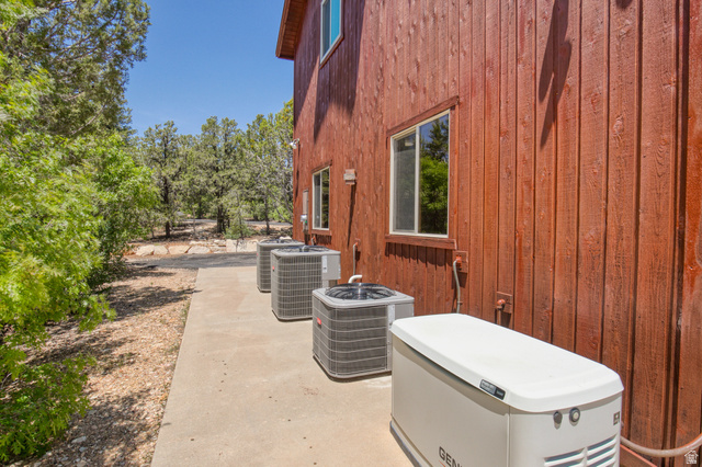 755 South Zion Ridge Drive Orderville, UT 84758 - Photo 15 of 84 View of patio / terrace