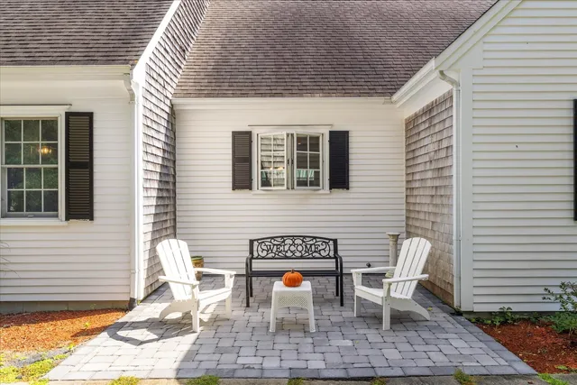 $1,195,500 | 31 Duck Pond Road, Dennis, MA 02660