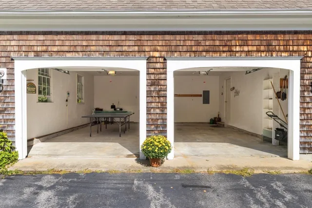 $1,195,500 | 31 Duck Pond Road, Dennis, MA 02660