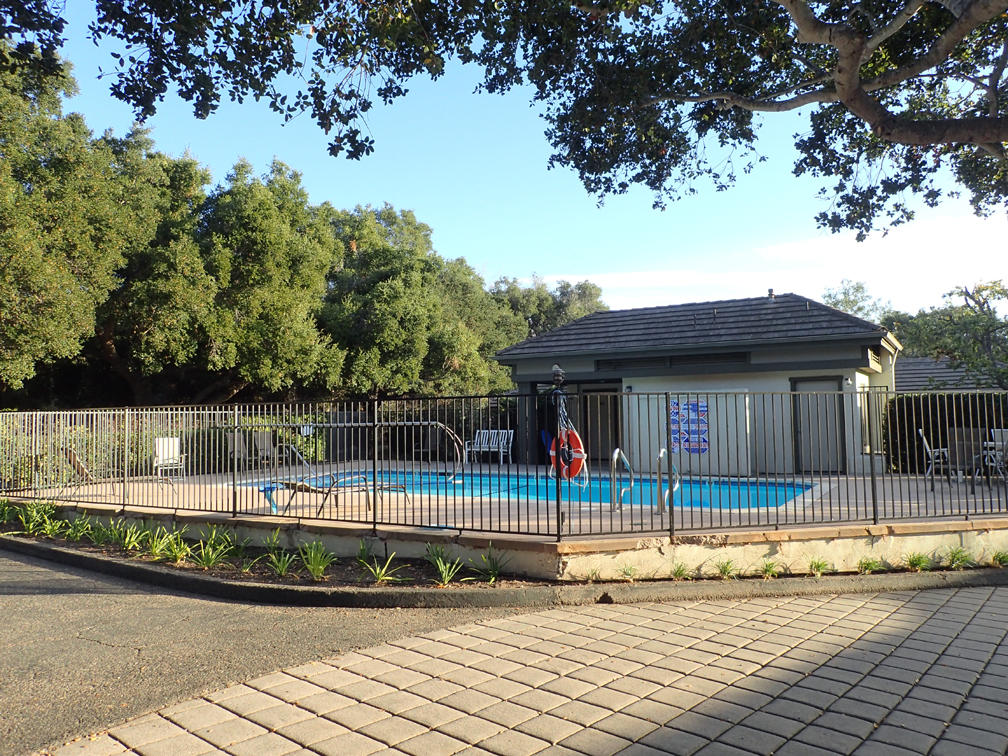 4046 Primavera Road, Unit 3 Santa Barbara, CA 93110 - Photo 12 of 14 Pool Area