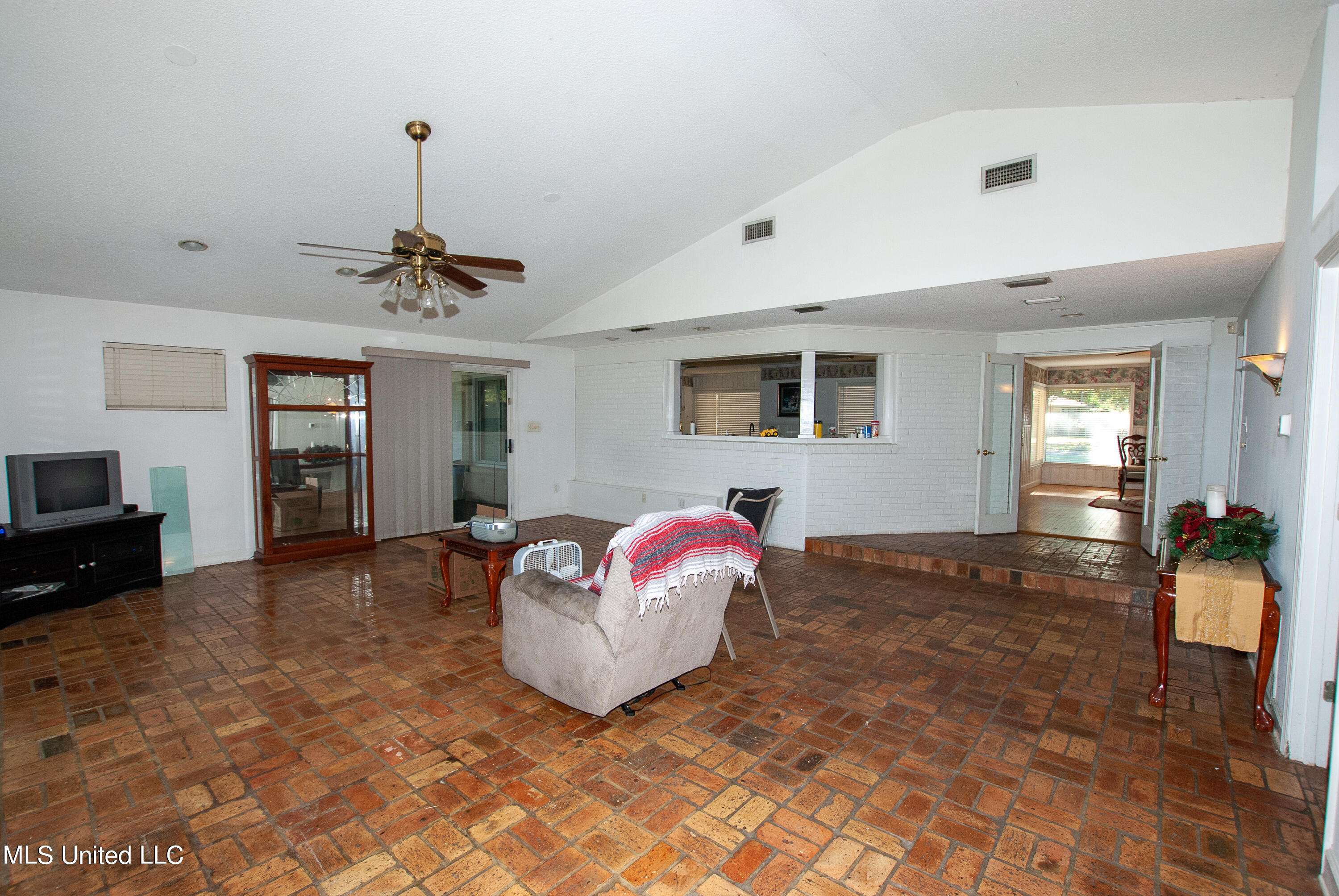 5200 Myrtle Street Moss Point, MS 39563 - Photo 12 of 21 DSC_0046