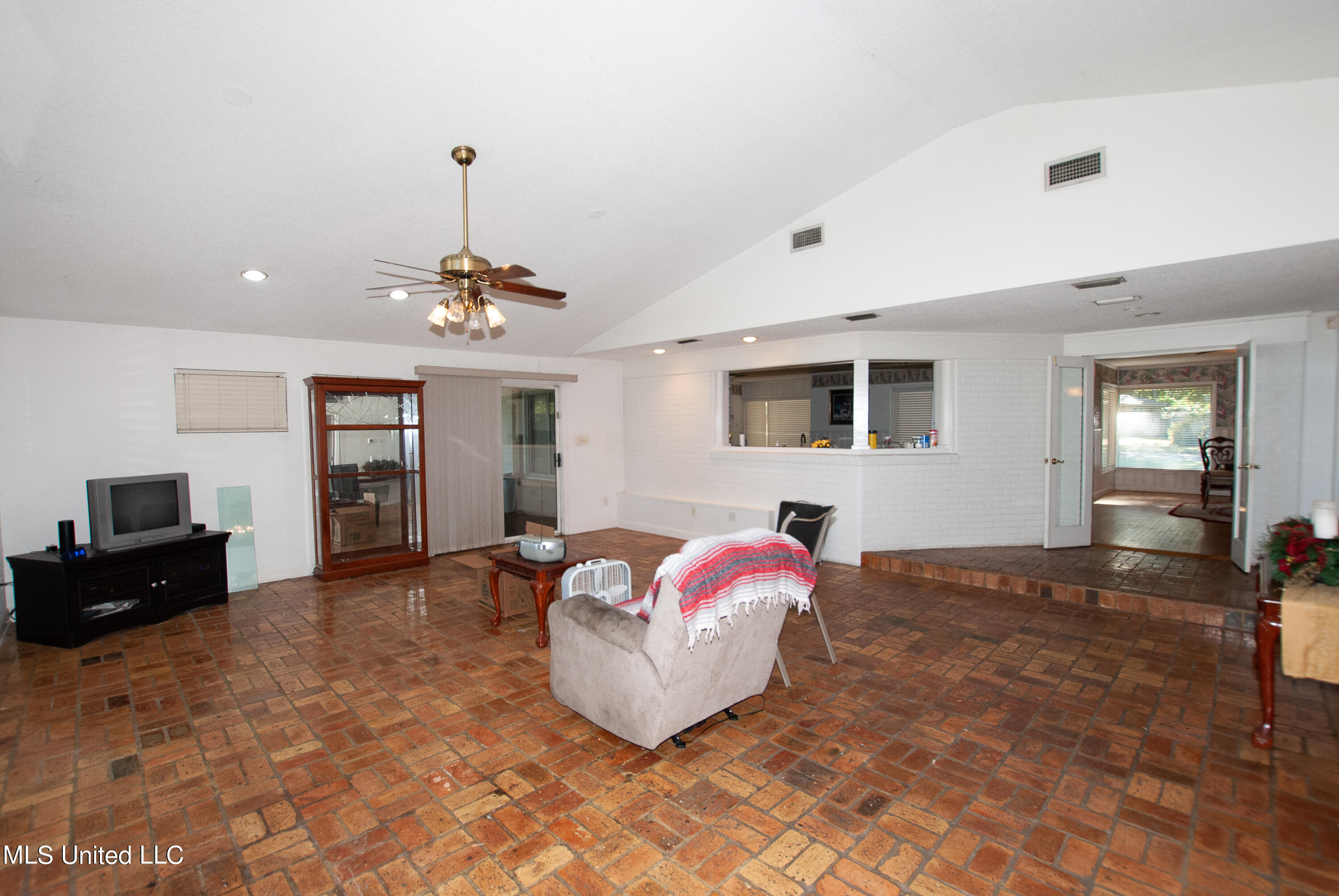 5200 Myrtle Street Moss Point, MS 39563 - Photo 20 of 21 DSC_0063