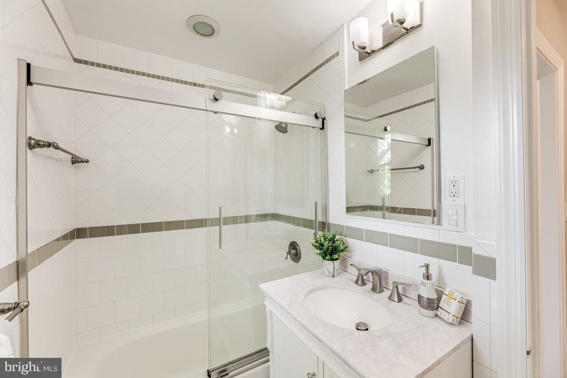 1016 Stirling Road Silver Spring, MD 20901 - Photo 14 of 26