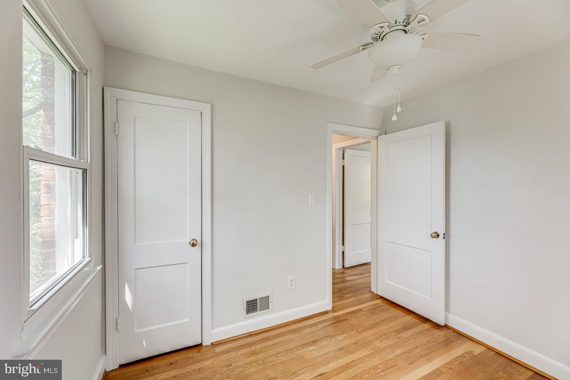 1016 Stirling Road Silver Spring, MD 20901 - Photo 16 of 26