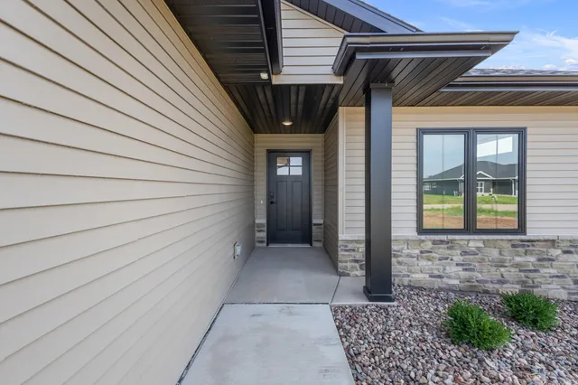 $457,900 | 726 Tambour Court, De Pere, WI 54115