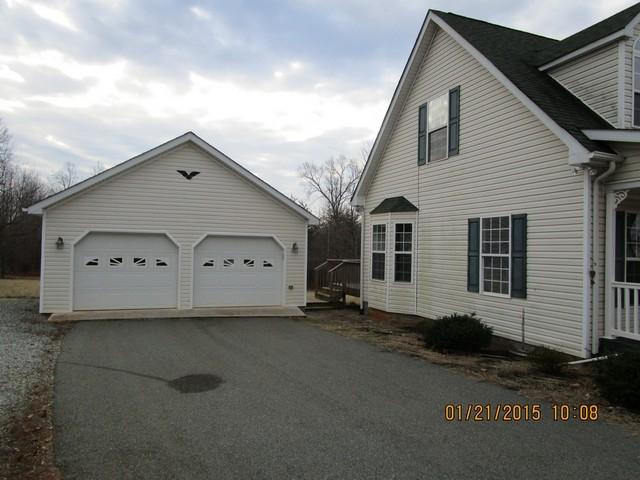 1016 Cinnamon Ridge Road Moneta, VA 24121 - Photo 16 of 22 side 1