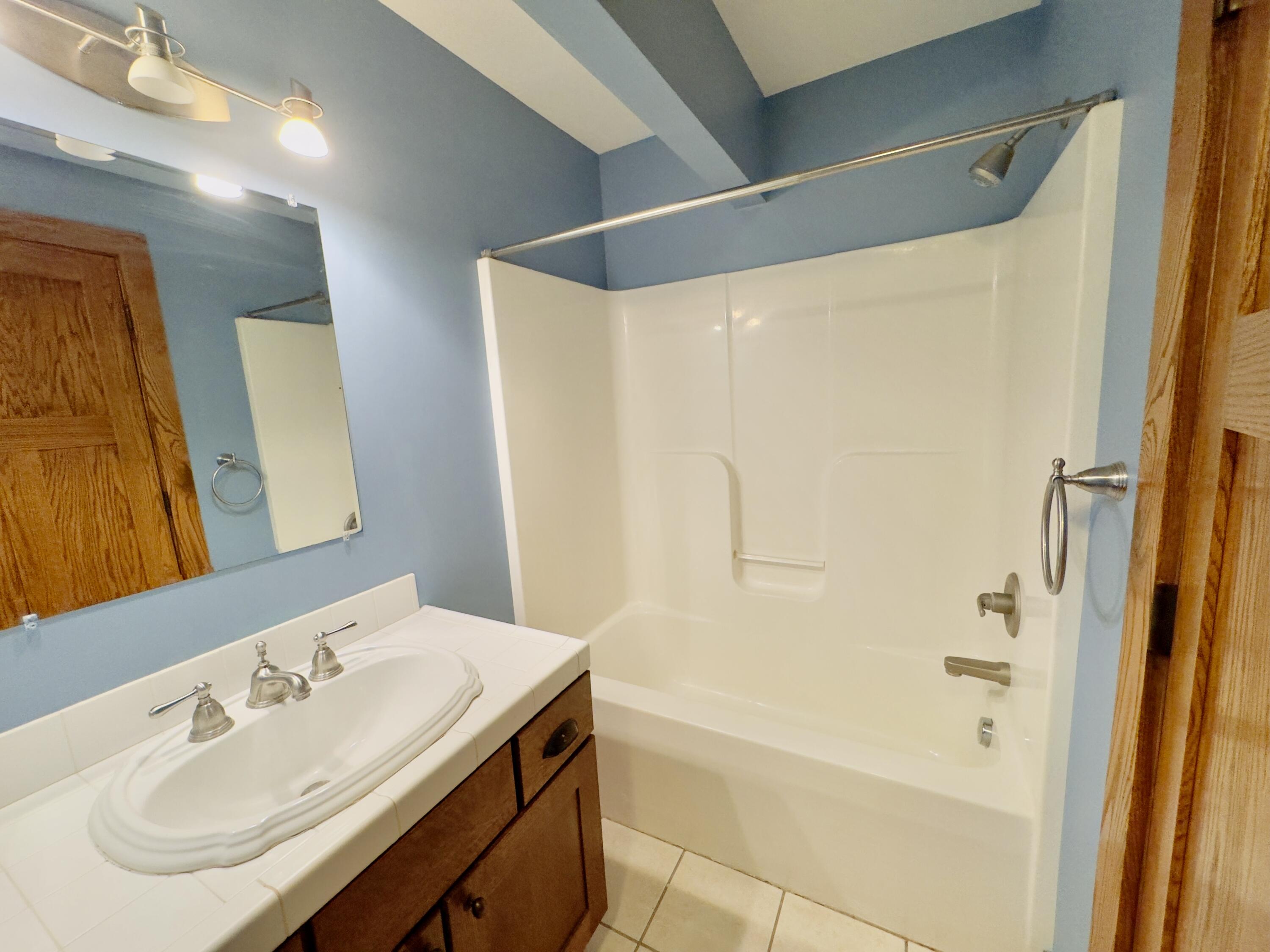 18152 West Spring Lake Road Spring Lake, MI 49456 - Photo 30 of 44 Upper full bath