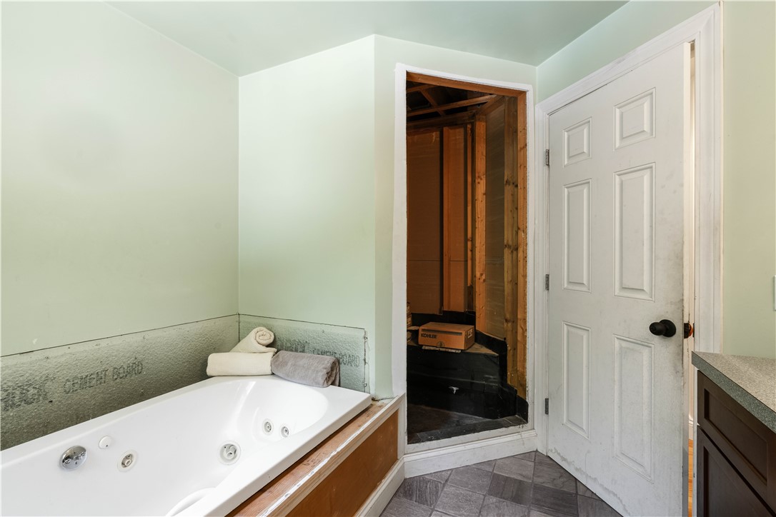 30 Loring Road Bristol, RI 02809 - Photo 20 of 32