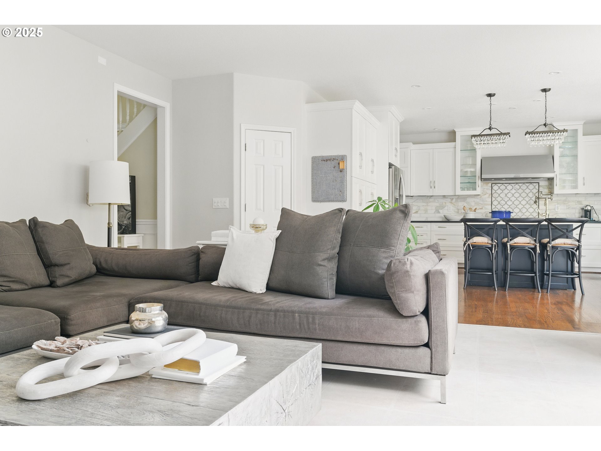 6309 Southwest Flower Street Portland, OR 97221 - Photo 11 of 48 Gallery Image 11