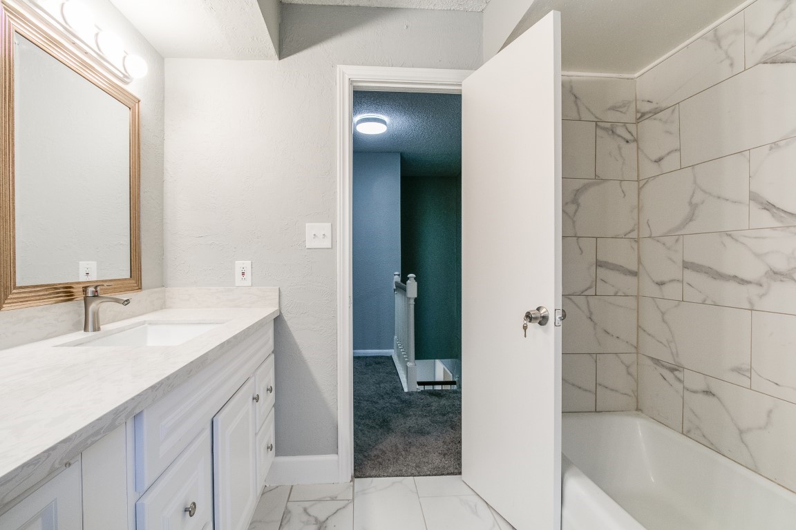 6106 Morningcrest Court Spring, TX 77389 - Photo 28 of 39