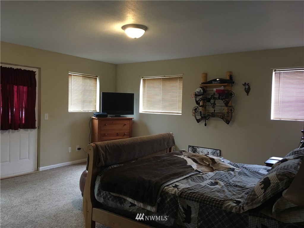 1809 Military Road Centralia, WA 98531 - Photo 12 of 18 Gallery Image 12