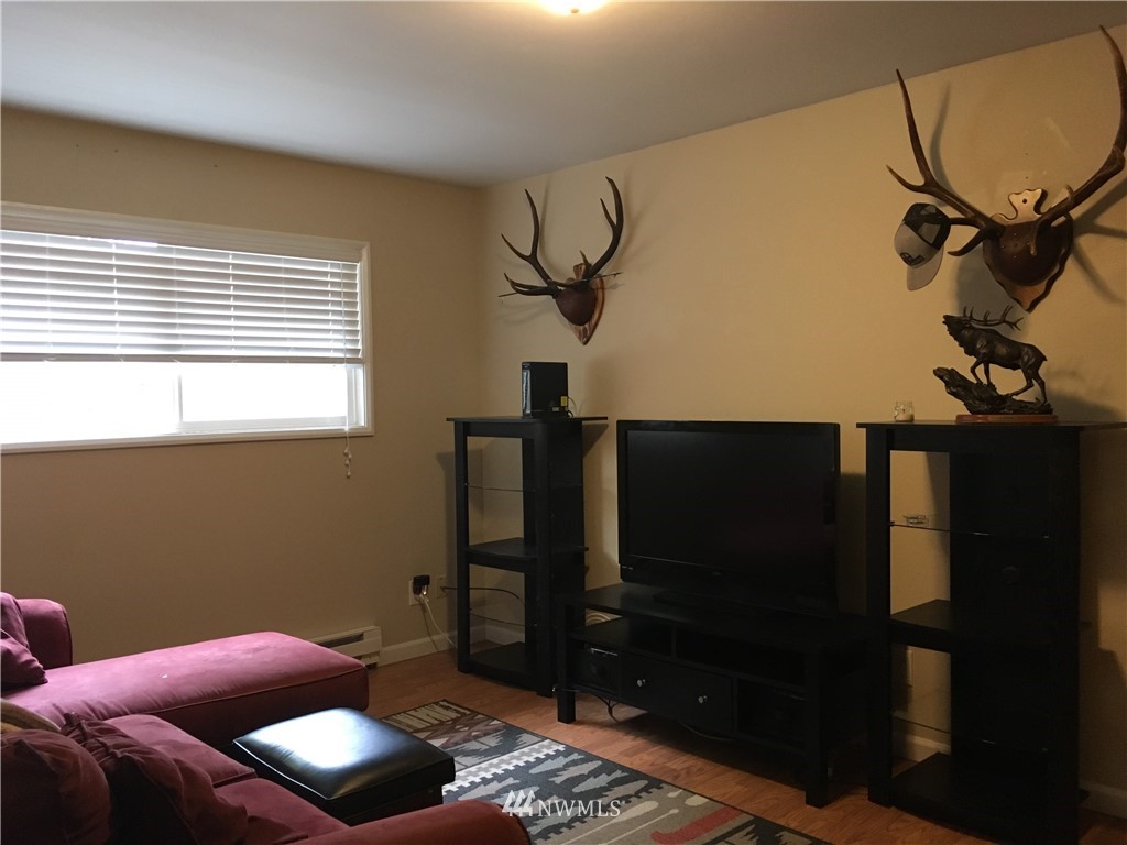 1809 Military Road Centralia, WA 98531 - Photo 10 of 18 Gallery Image 10