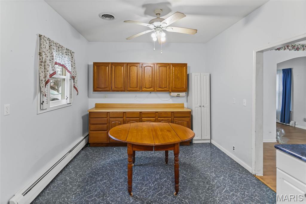 349 Locust Street Eldred, IL 62027 - Photo 18 of 39