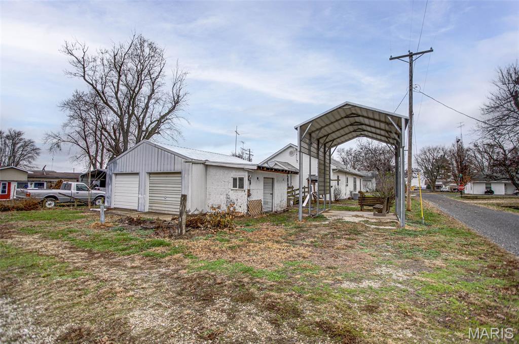 349 Locust Street Eldred, IL 62027 - Photo 34 of 39