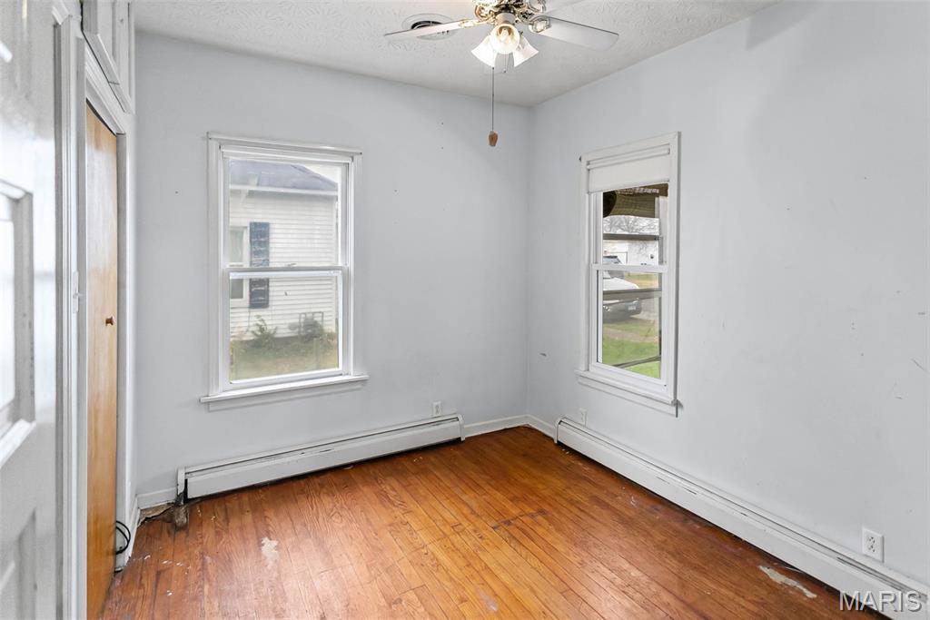 349 Locust Street Eldred, IL 62027 - Photo 8 of 39