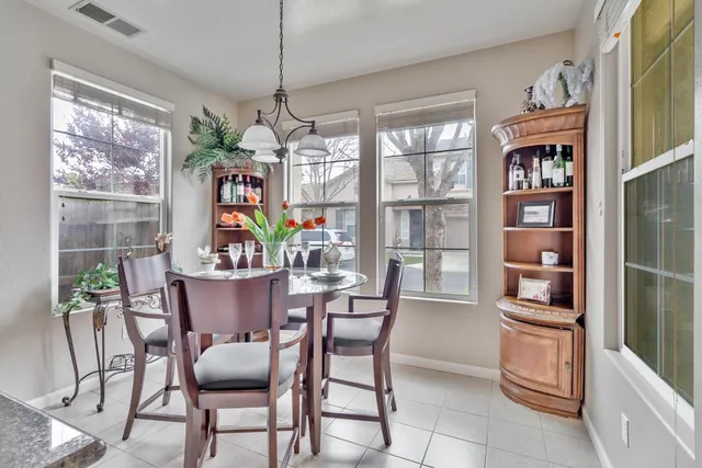 $384,900 | 1744 West Dali Way, Hanford, CA 93230