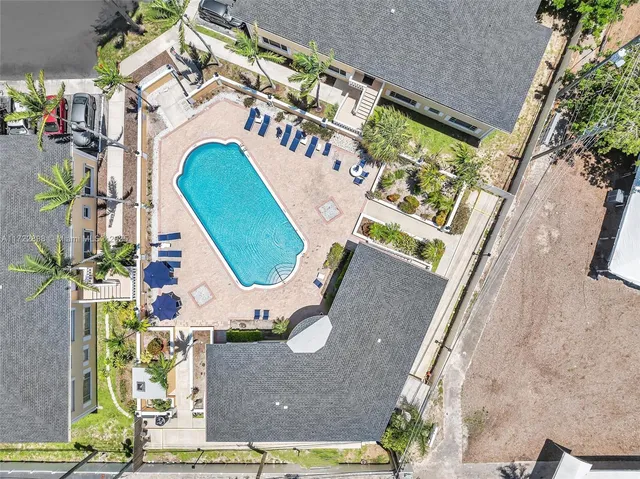 $1,950 | 5800 Northeast 22nd Way, Unit 523, Fort Lauderdale, FL 33308