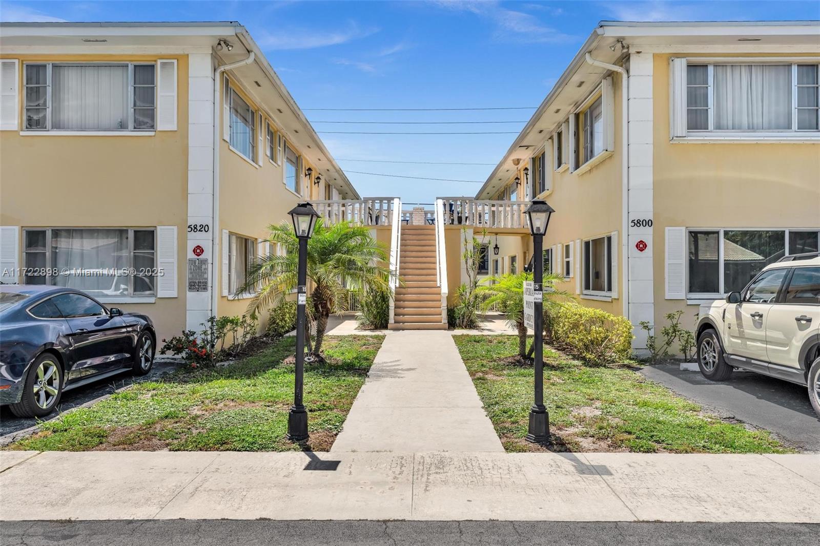 5800 Northeast 22nd Way, Unit 523 Fort Lauderdale, FL 33308 - Photo 3 of 41