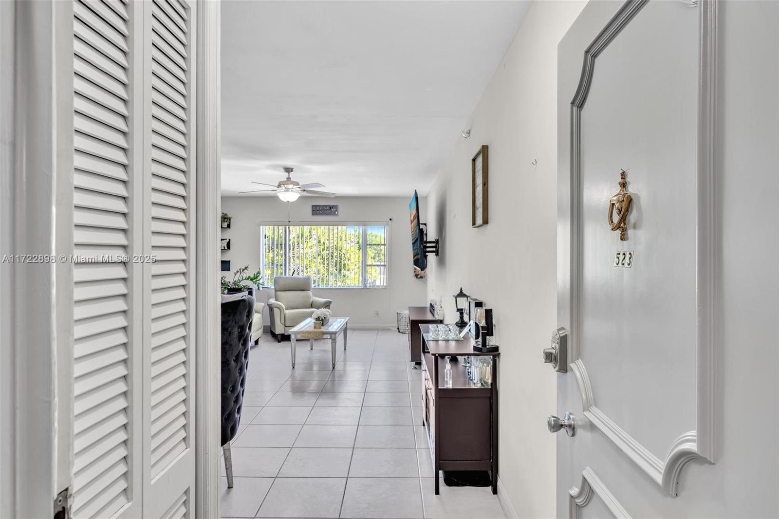 5800 Northeast 22nd Way, Unit 523 Fort Lauderdale, FL 33308 - Photo 5 of 41