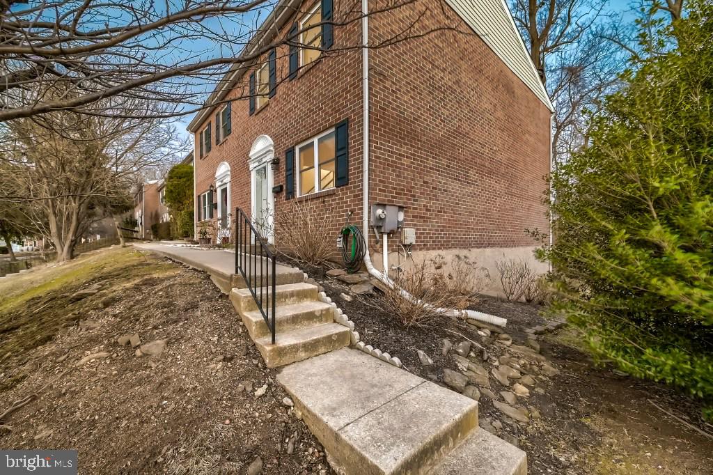 9349 Pan Ridge Road Baltimore, MD 21234 - Photo 1 of 32 End of Group