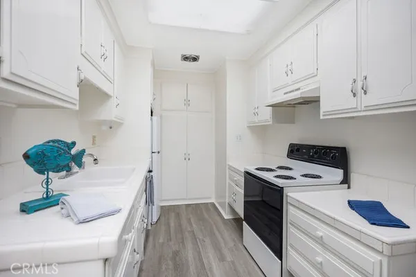 $299,888 | 2119 Via Puerta, Unit Q, Laguna Woods, CA 92637