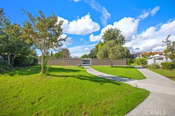 $299,888 | 2119 Via Puerta, Unit Q, Laguna Woods, CA 92637