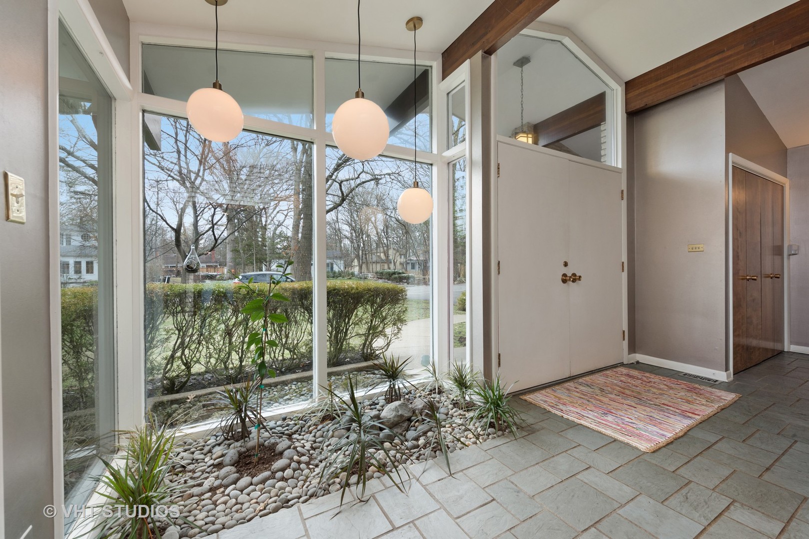 620 Indian Road Glenview, IL 60025 - Photo 4 of 44