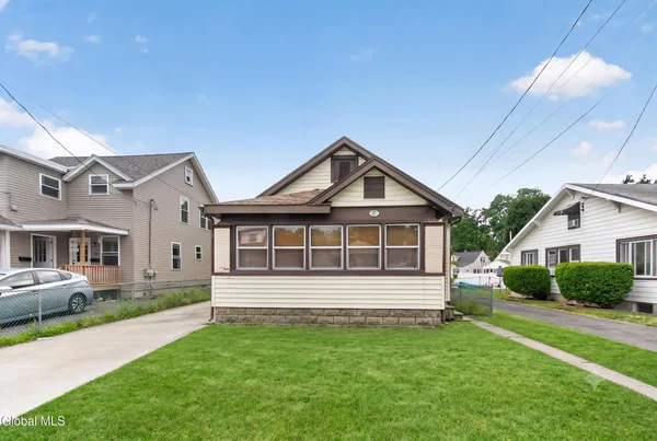 $149,900 | 24 Maplewood Avenue, Albany, NY 12205