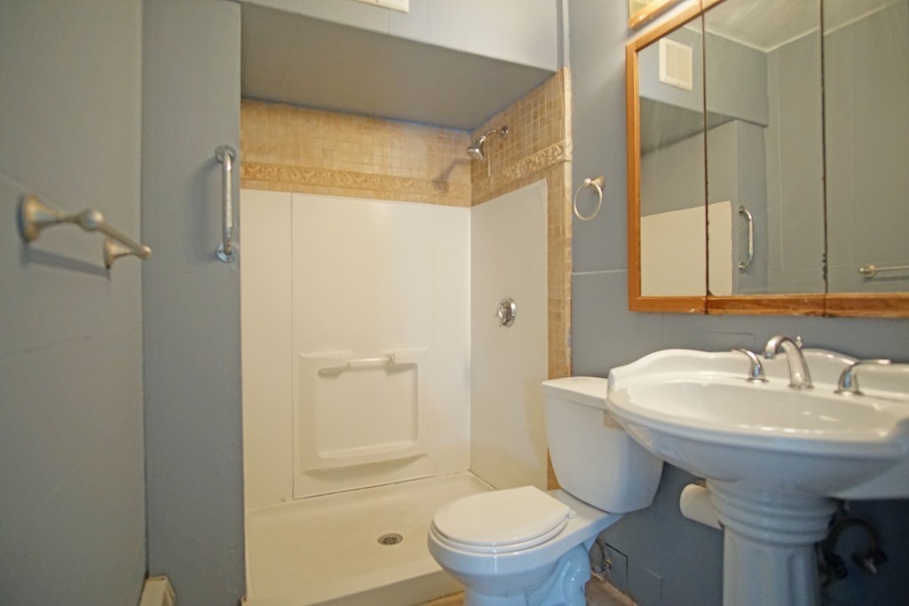 40 Old Farm Road Springfield, MA 01119 - Photo 12 of 16 a bathroom with a sink toilet and shower