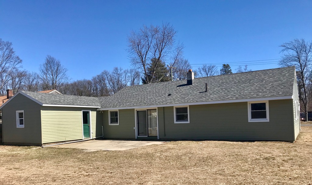 40 Old Farm Road Springfield, MA 01119 - Photo 16 of 16 a front view of a house with a yard