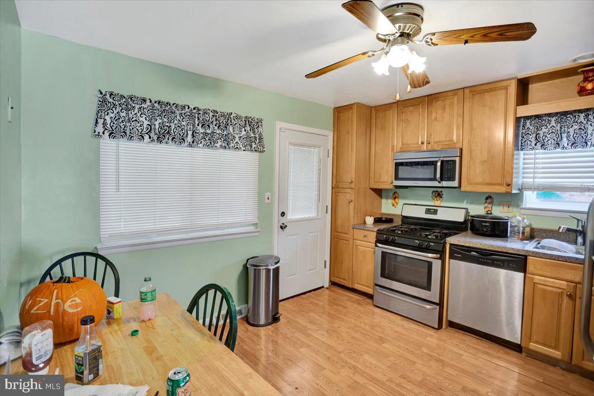 3512 Kings Point Road Randallstown, MD 21133 - Photo 8 of 47 Kitchen