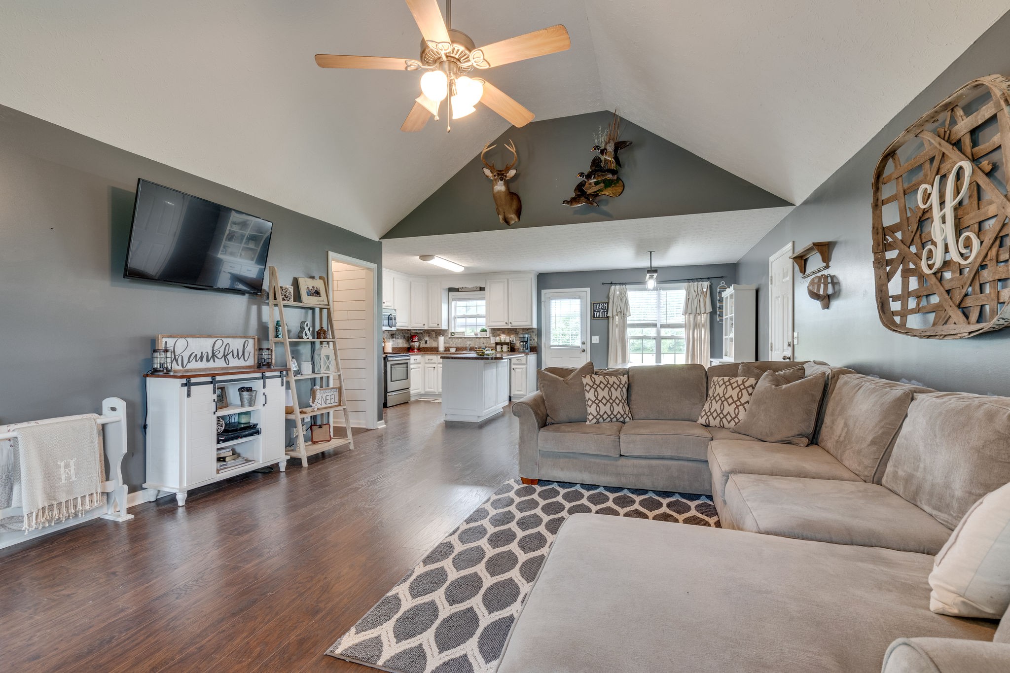 170 Wells Lee Road Elora, TN 37328 - Photo 4 of 31
