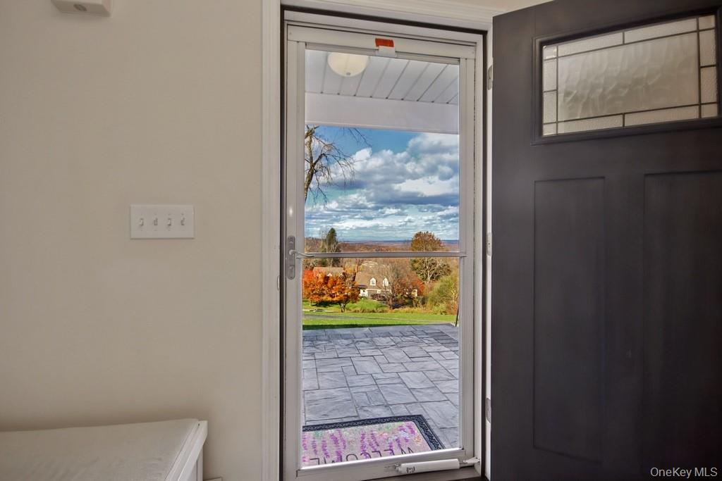 7 Farview Road Hopewell Junction, NY 12533 - Photo 5 of 32 a picture of a small space