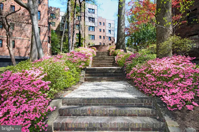 $1,000,000 | 3000 Tilden Street Northwest, Unit 501I, Washington, DC 20008